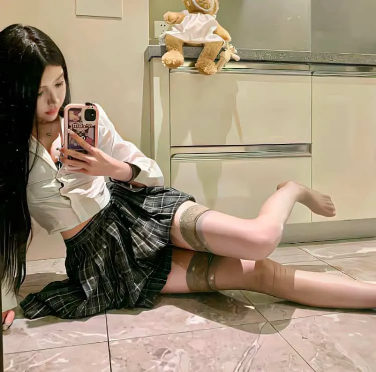 【高分伦理】《砂之女》超清修复在线观看：被困在沙谷里被迫与寡妇交配繁衍的昆虫学家，绝望的生存隐喻